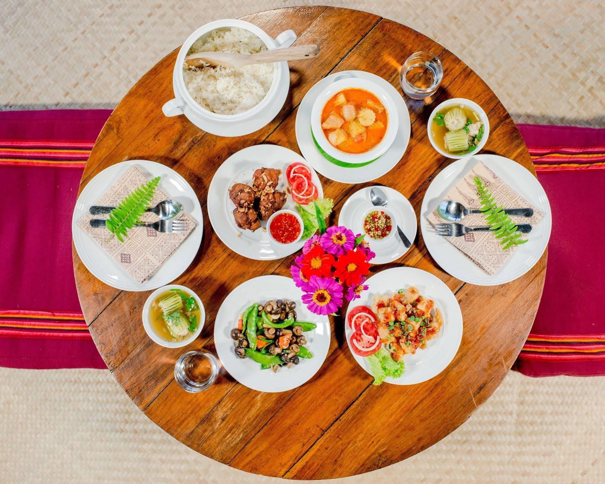 Lisu Lodge Chiang Mai Exteriör bild